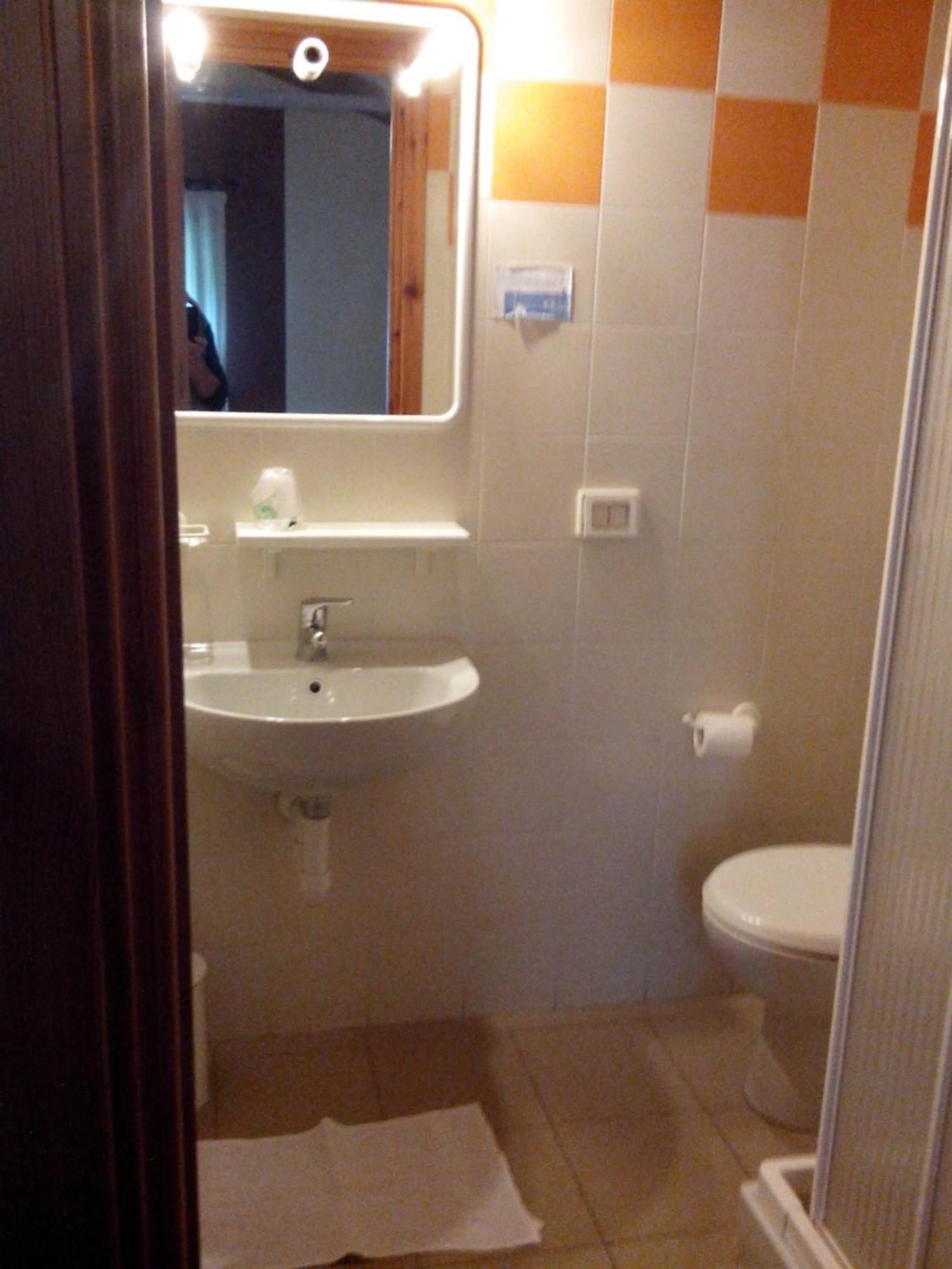 Locanda Del Sorriso Entracque Szoba fotó