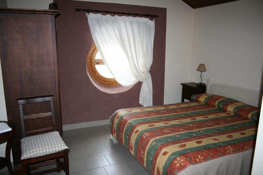 Locanda Del Sorriso Entracque Szoba fotó