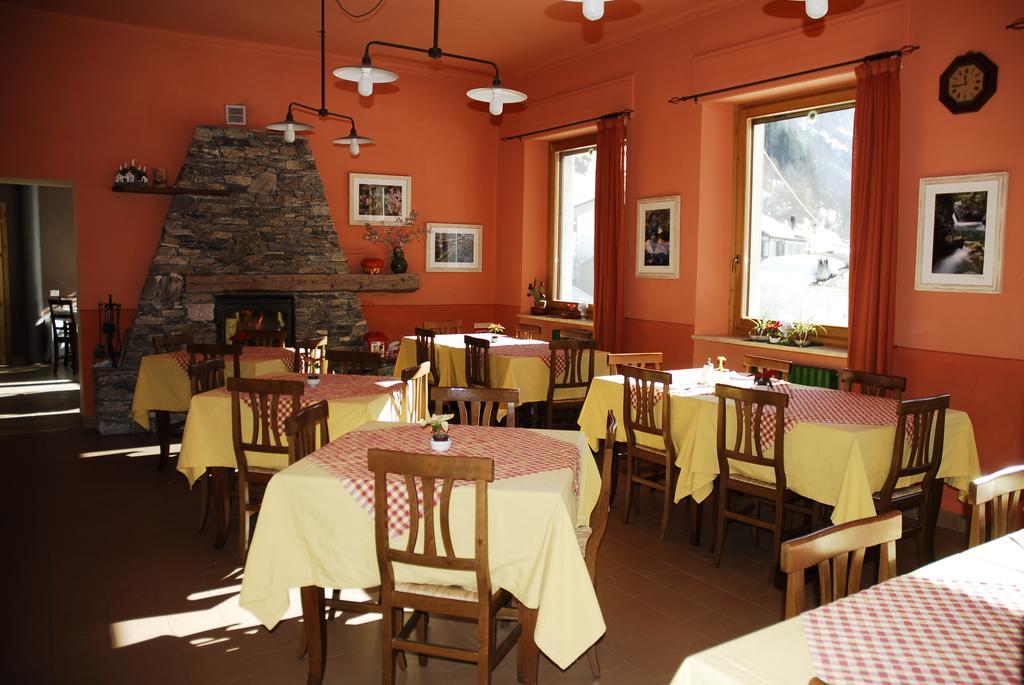 Locanda Del Sorriso Entracque Kültér fotó